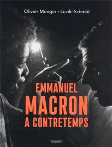 Emmanuel Macron à contretemps